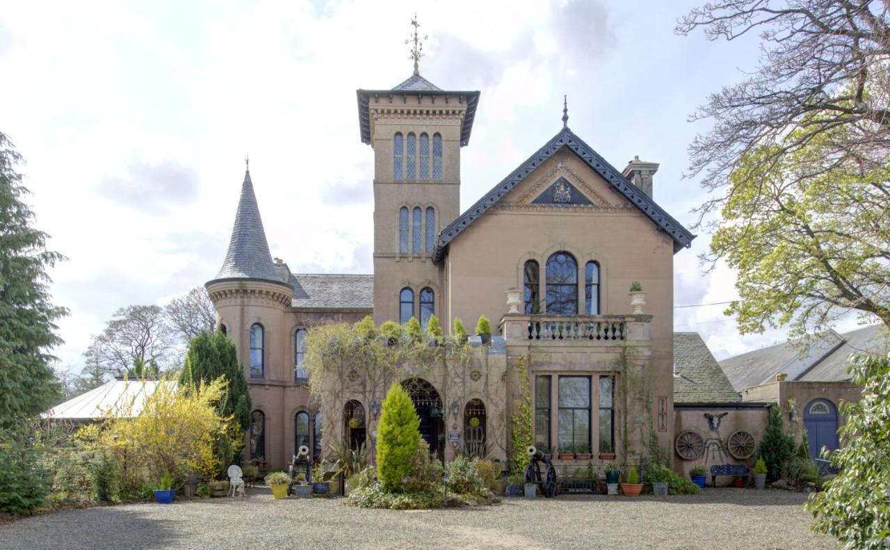 The Retreat Castle Acomodação com café da manhã Bonnyrigg Exterior foto